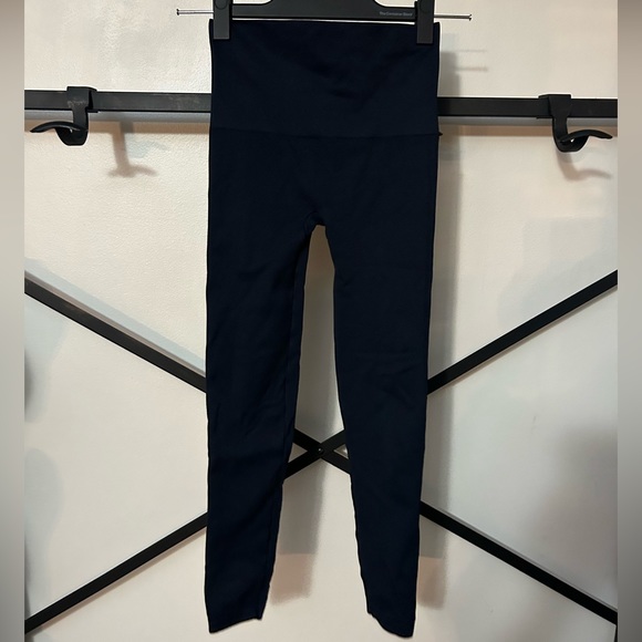 spanx leggings - Picture 3 of 4